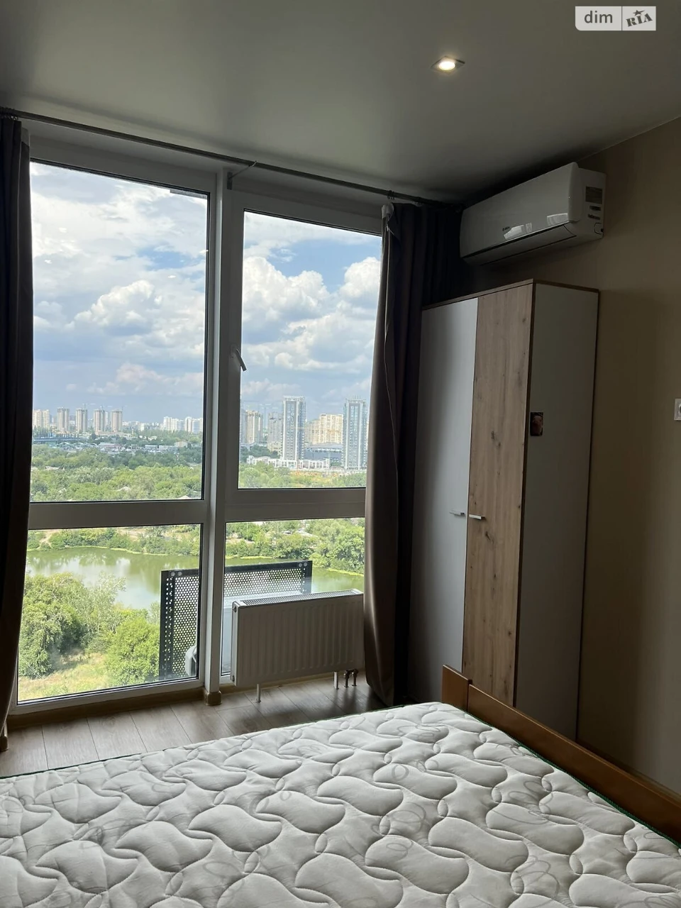 Продаж Квартира Дарницький