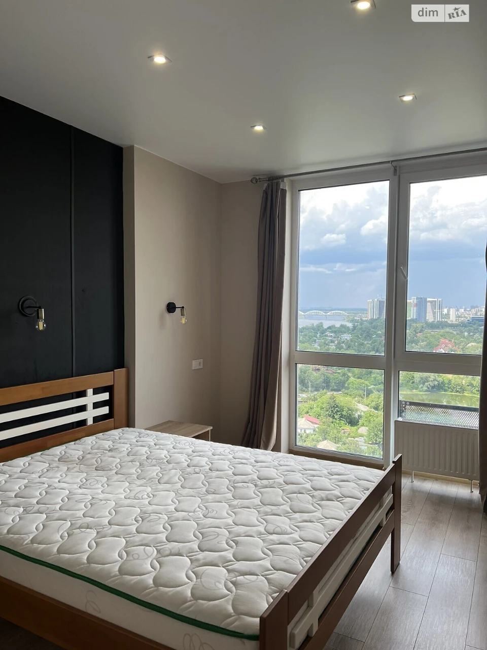 Продаж Квартира Дарницький