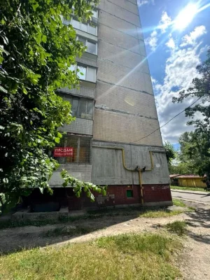 Продам однокімнатну квартиру на Смолича Юрія,6! Без комісіі!
