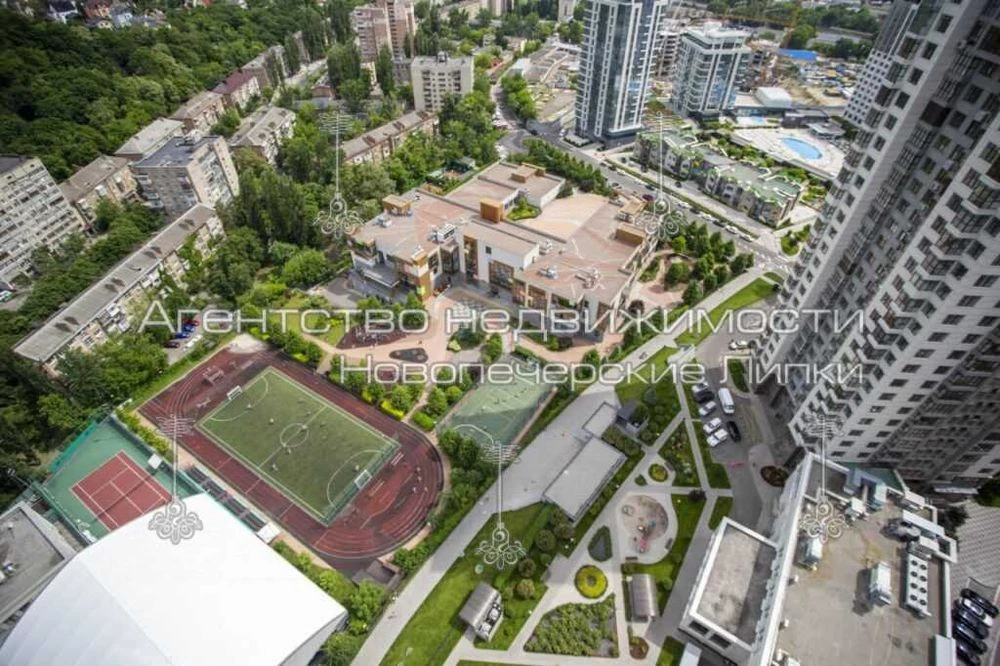 Видова 4к квартира 188м2 з панорамним видом на Дніпро та Бат