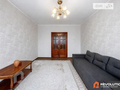 Продаж 3к квартири 70.9 кв. м на вул. Тростянецька 3 • ID 34