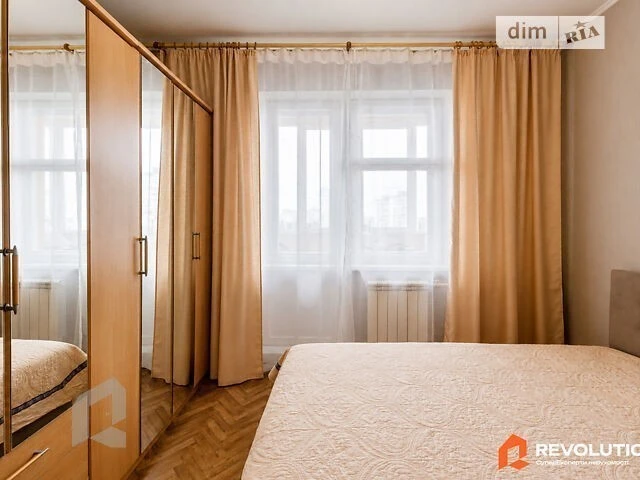 Продаж 3к квартири 70.9 кв. м на вул. Тростянецька 3 • ID 34