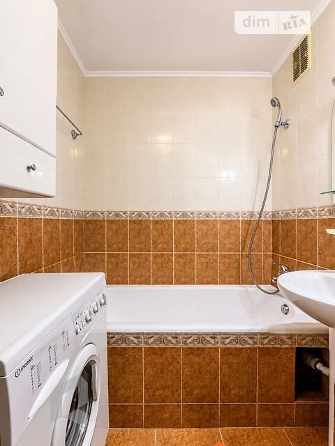 Продаж 3к квартири 70.9 кв. м на вул. Тростянецька 3 • ID 34