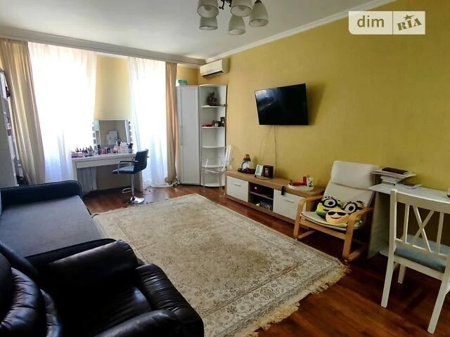 Продаж 1к квартири 55.2 кв. м на вул. Клавдіївська 40Б • ID