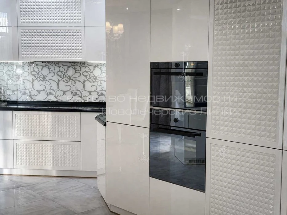 Продаж 4-к дизайнерської квартири 200 м² у ЖК Новопечерські
