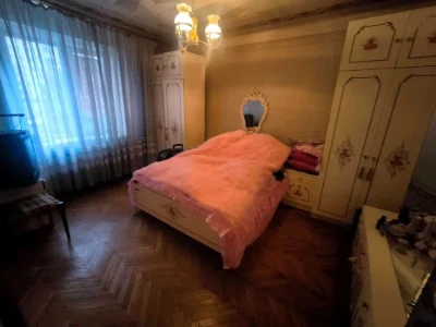 Продаж 3к квартири м. Київ Провулок Лабораторний 4.