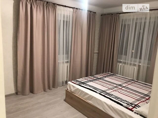 Продаж 2к квартири 48 кв. м на бул. Миколи Міхновського 28А