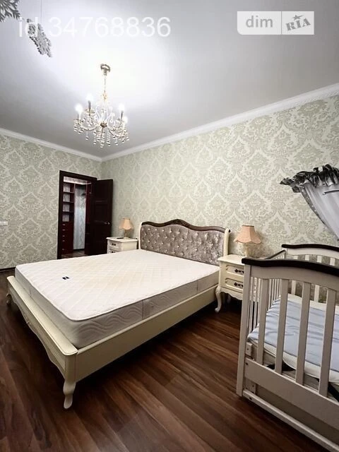 Продаж 2к квартири 102 кв. м на вул. Героїв полку АЗОВ 4В •