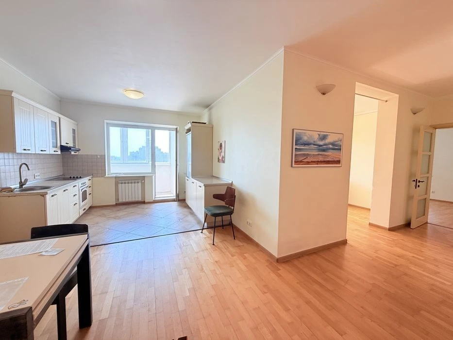 No commission! 3 rooms 100 sq. m. Voucher! Certificate! Resolution!