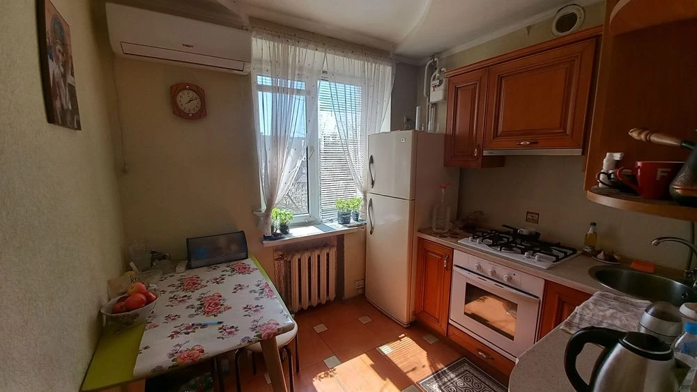 Продаж 2 кімн квартири в тихому центрі