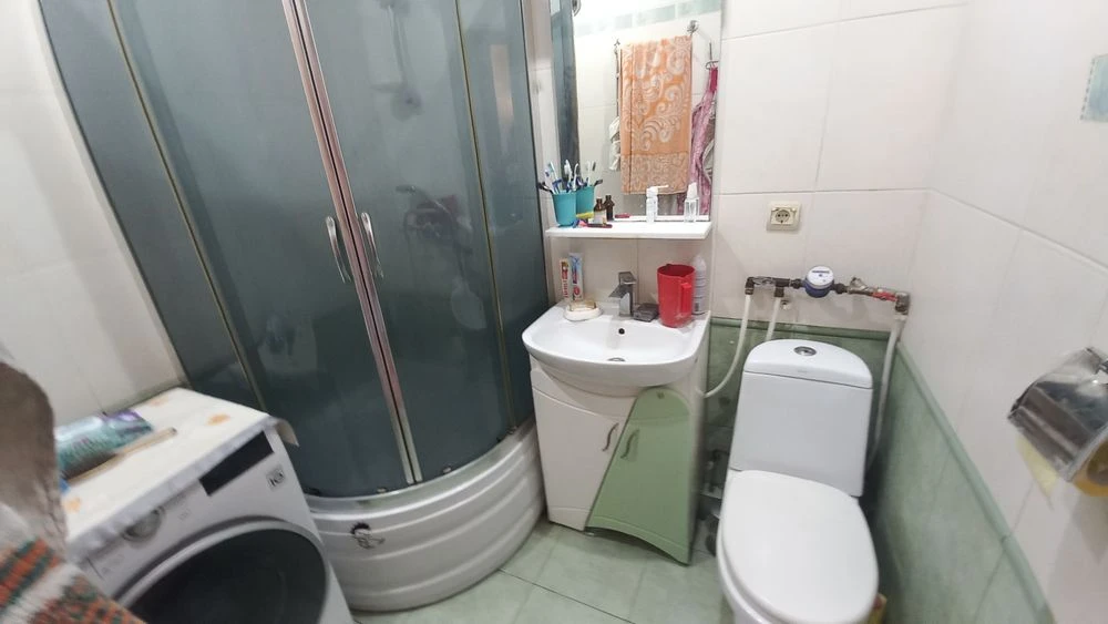 Продаж 2 кімн квартири в тихому центрі