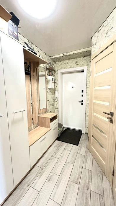 2-room apartment with European renovation, Myru Ave. 12