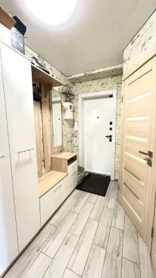 2-room apartment with European renovation, Myru Ave. 12