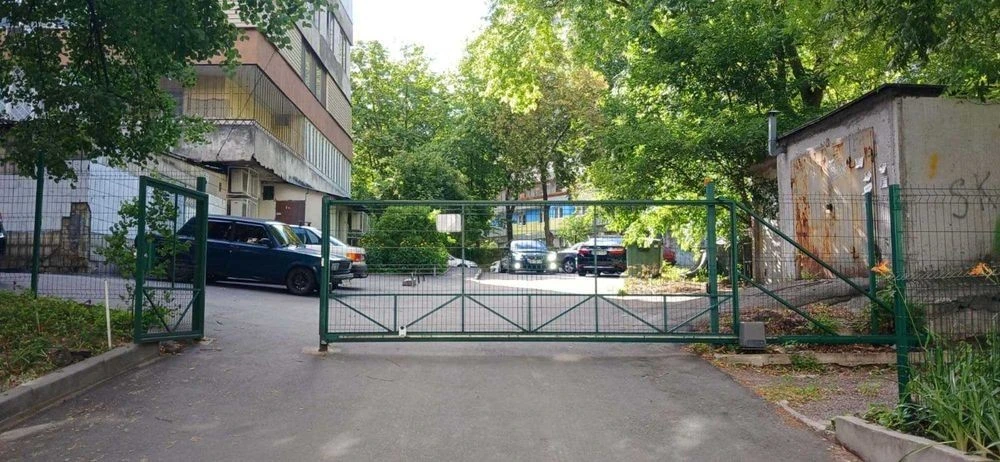 Продаж 2 кімнатної на вул. Васильківська 4