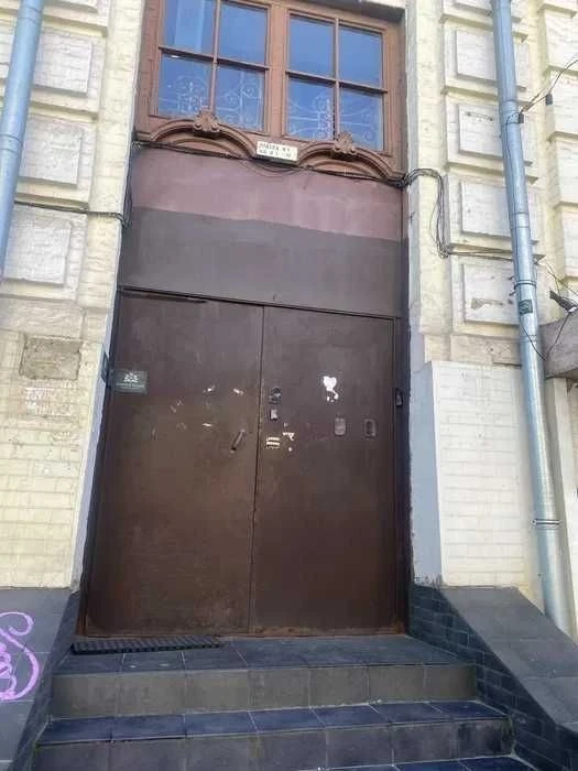 Продаж квартири Саксаганського 15
