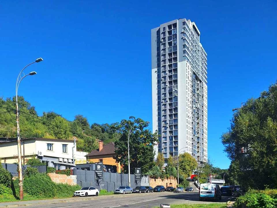 Квартира. Київ, Володимира Брожка вул. (Кіровоградська), (Бу