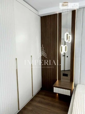 Продаж 1к квартири 41 кв. м на вул. Михайла Максимовича 28Е
