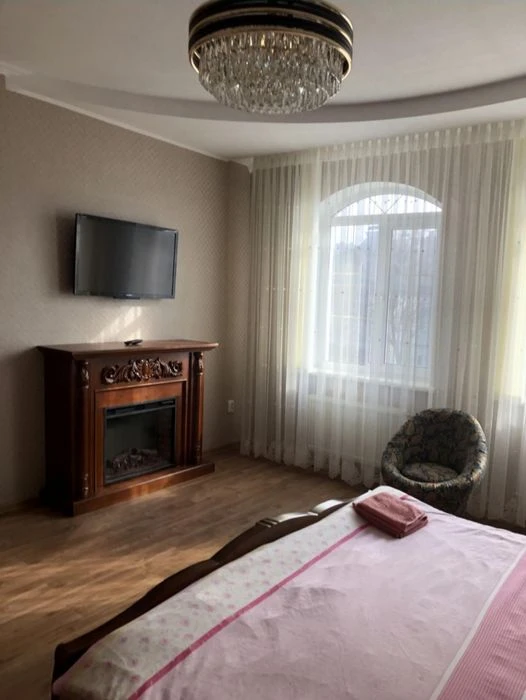 House for sale on the 9th st. Fontana, 6 sot, Rakushniak!
