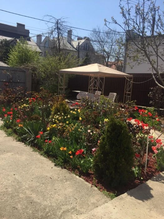 House for sale on the 9th st. Fontana, 6 sot, Rakushniak!