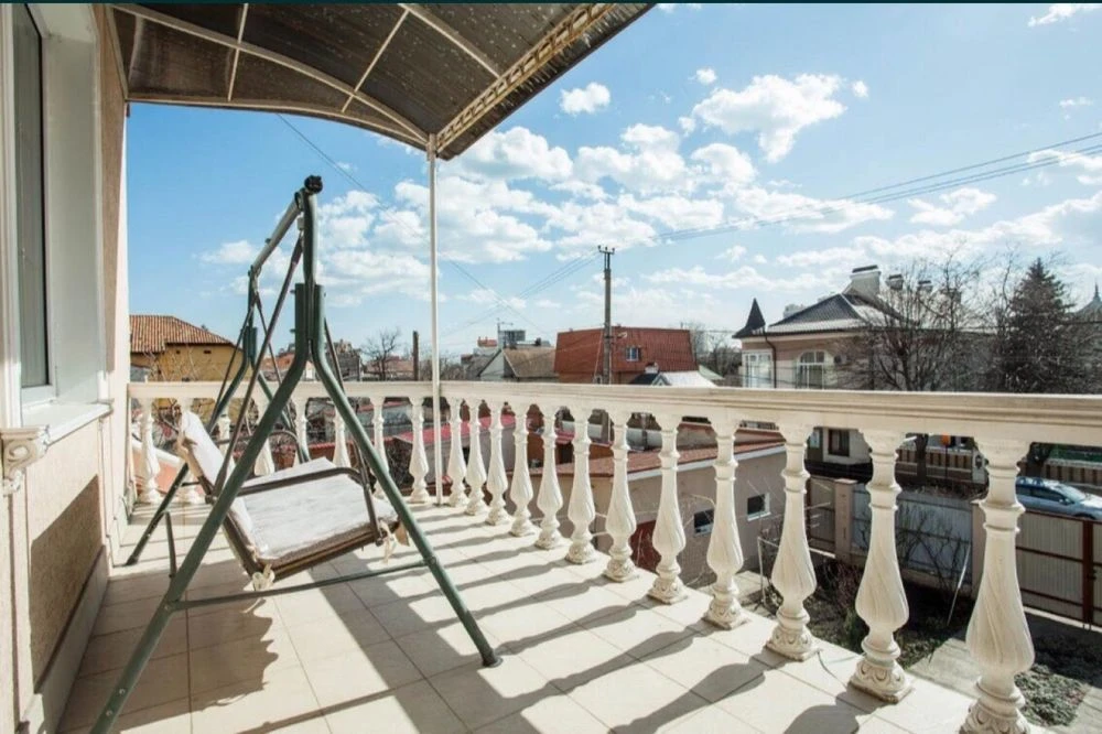 House for sale on the 9th st. Fontana, 6 sot, Rakushniak!