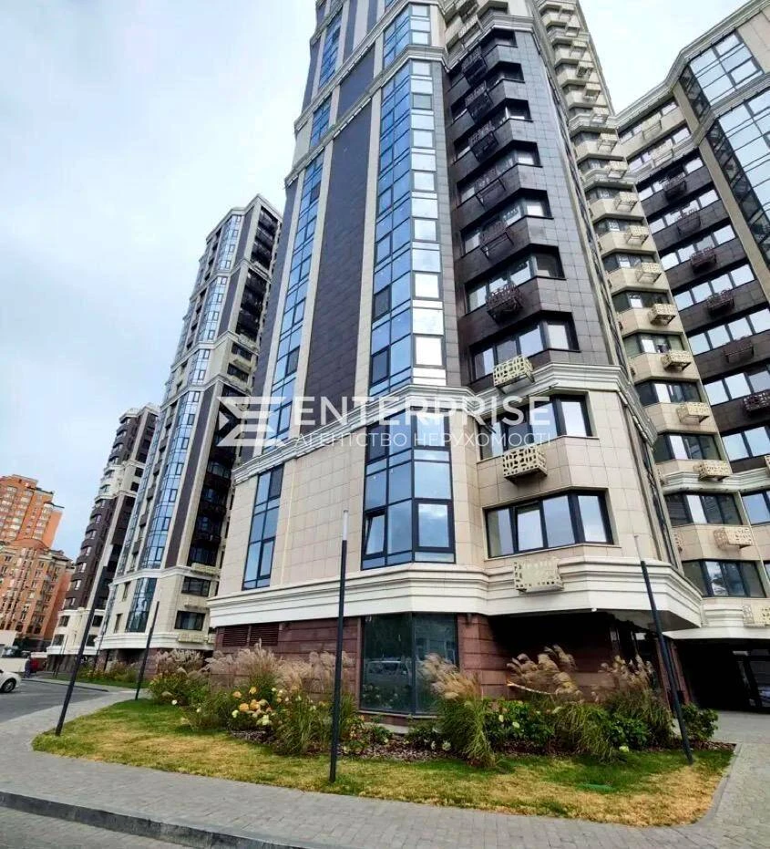 Продаж 2к квартири бізнес-класу вул. Золотоустівська ЖК Шевч