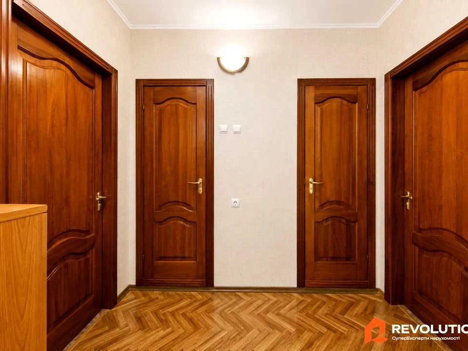 Квартира. Київ, Тростянецька вул.