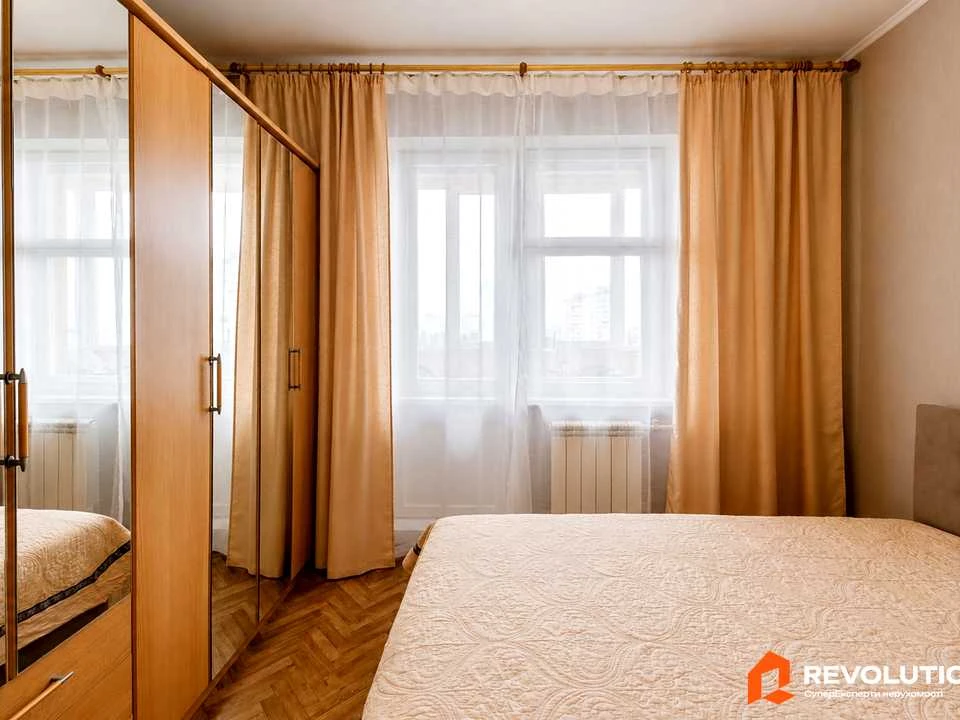 Квартира. Київ, Тростянецька вул.