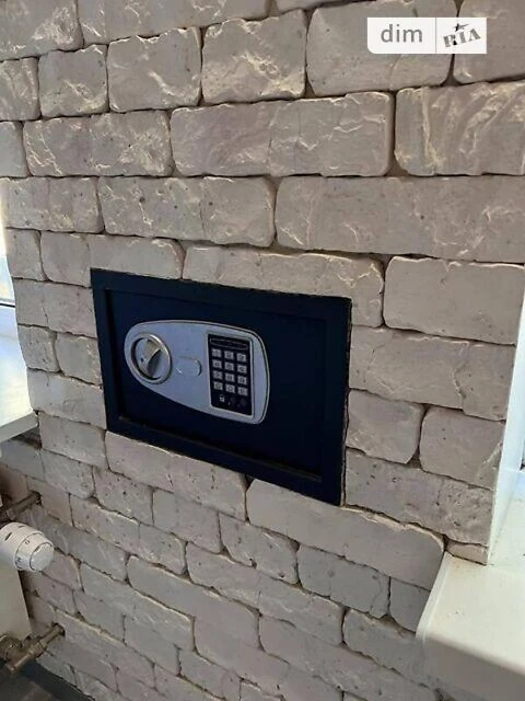 Продаж 1к квартири 39 кв. м на вул. Березнева 16 корпус 4 •