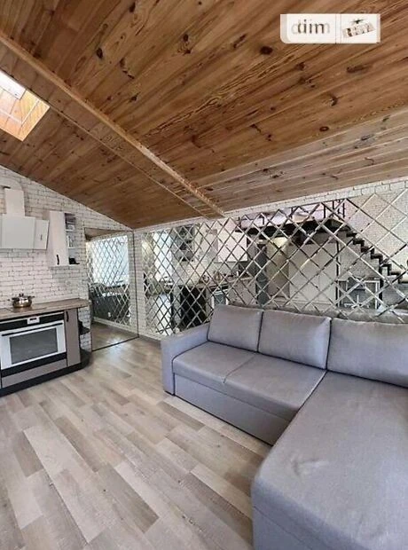 Продаж 1к квартири 39 кв. м на вул. Березнева 16 корпус 4 •
