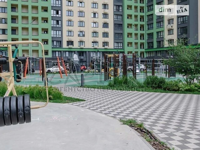 Продаж 1к квартири 44 кв. м на вул. Максимовича Михайла 32Б
