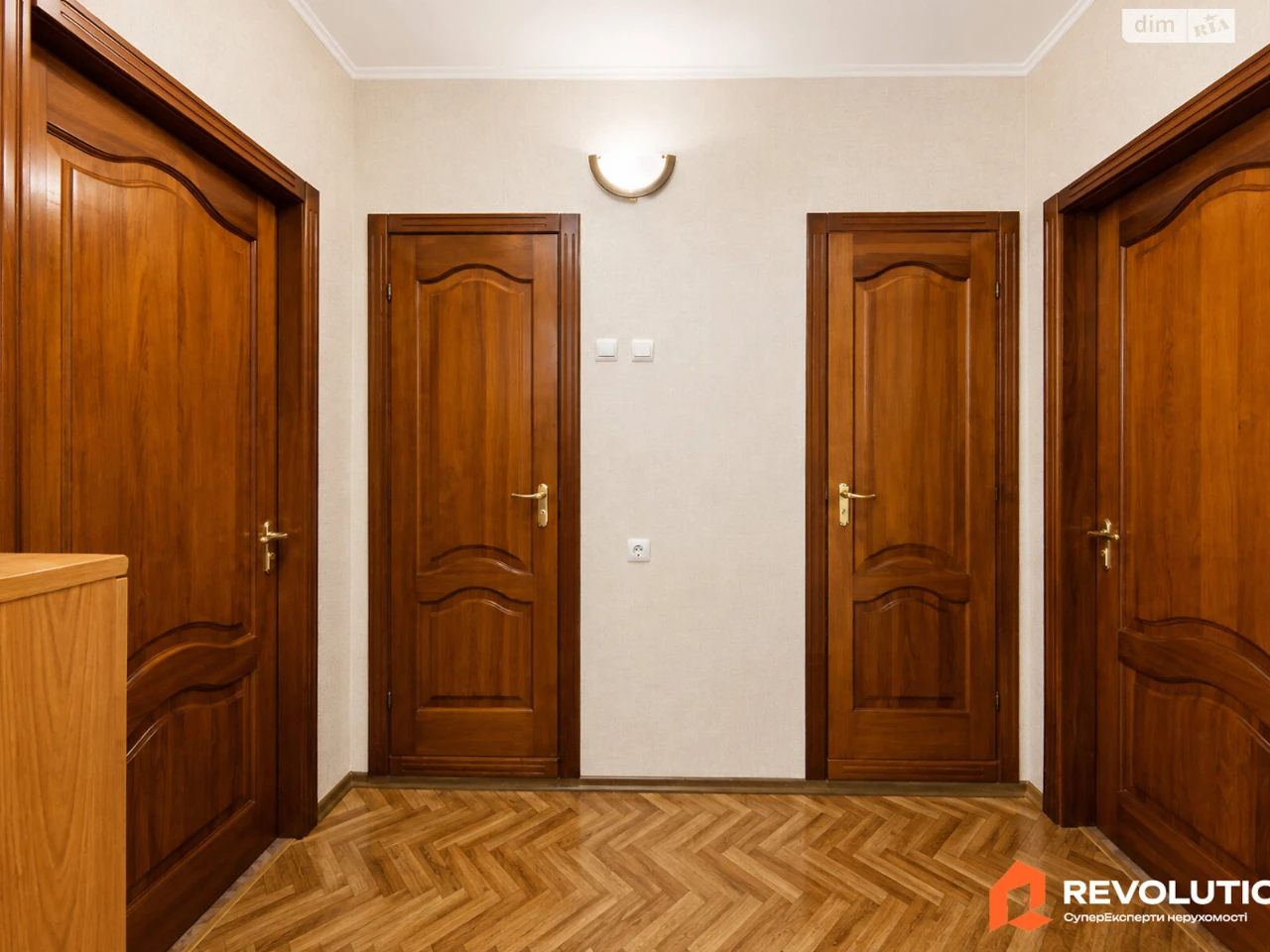 Продаж Квартира Харківський Масив
