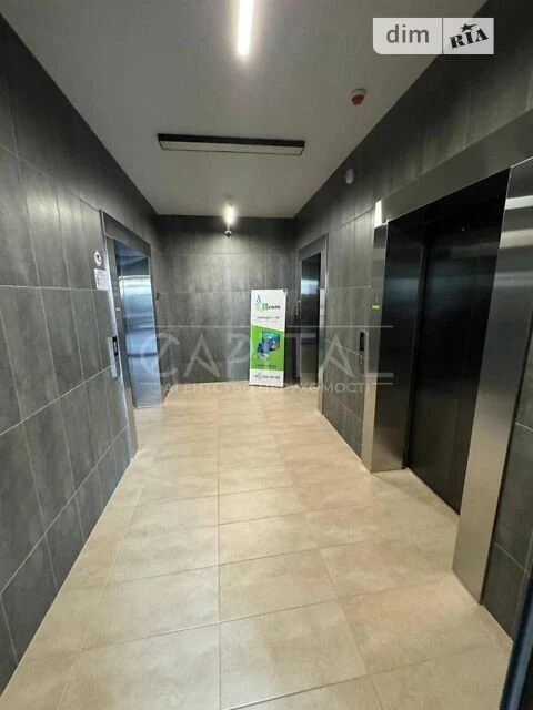Продаж 2к квартири 75 кв. м на вул. Дніпровська наб. 17К • I