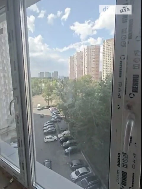 Продаж 1к квартири 31 кв. м на вул. Ревуцького 54А • ID 3475