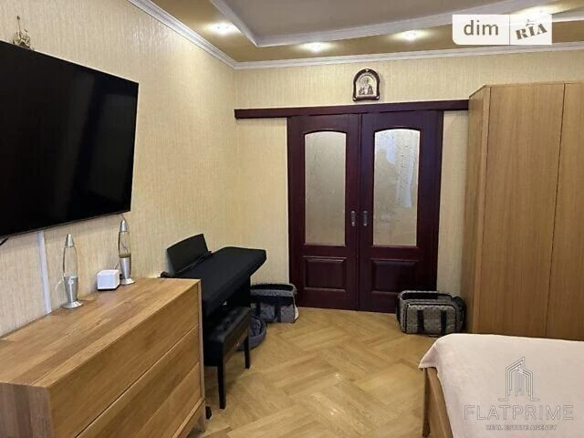 Продаж 3к квартири 102.3 кв. м на вул. Юлії Здановської 54,