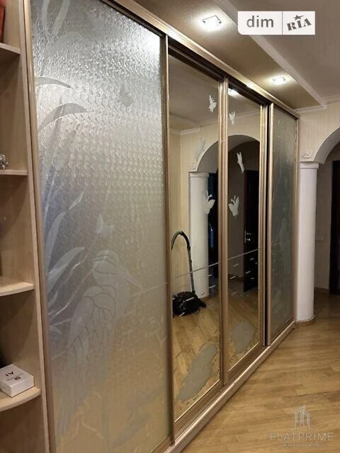 Продаж 3к квартири 102.3 кв. м на вул. Юлії Здановської 54,