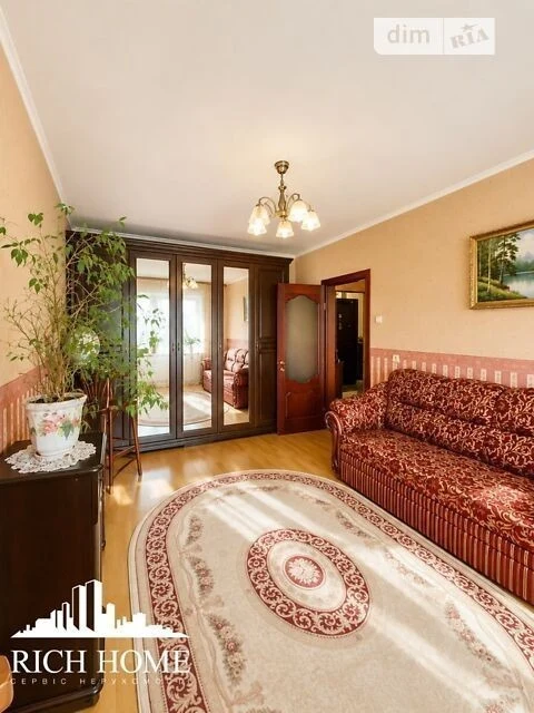 Sale of 2-room apartment 72.2 sq. m. on Mykoly Lavrukhina St. 5 • I