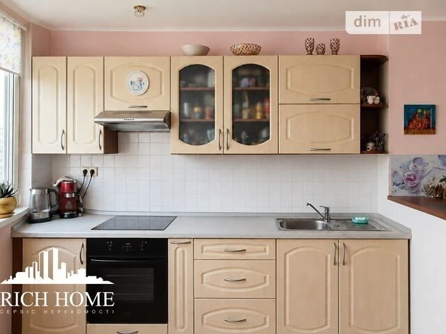 Sale of 2-room apartment 72.2 sq. m. on Mykoly Lavrukhina St. 5 • I