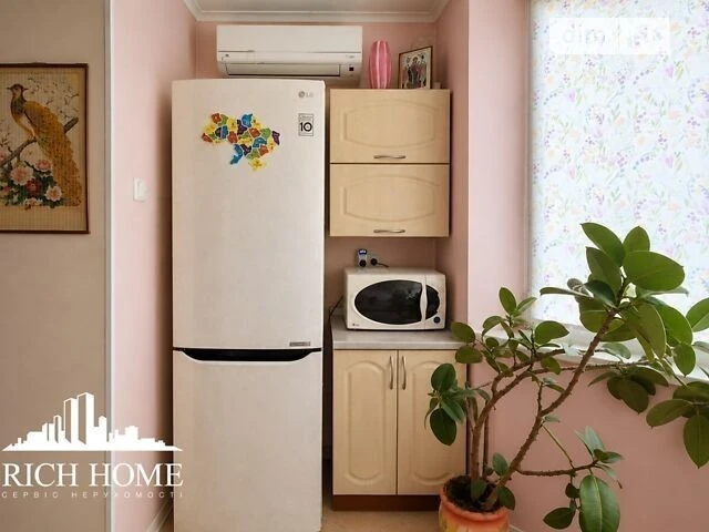 Sale of 2-room apartment 72.2 sq. m. on Mykoly Lavrukhina St. 5 • I