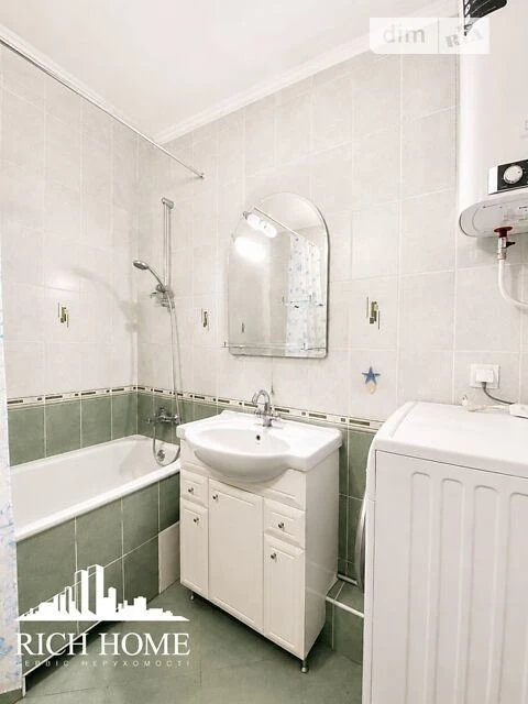 Sale of 2-room apartment 72.2 sq. m. on Mykoly Lavrukhina St. 5 • I