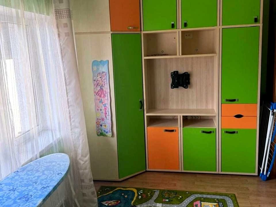 Будинок. Львів, Братів Дужих вул. (Володимира Комарова)