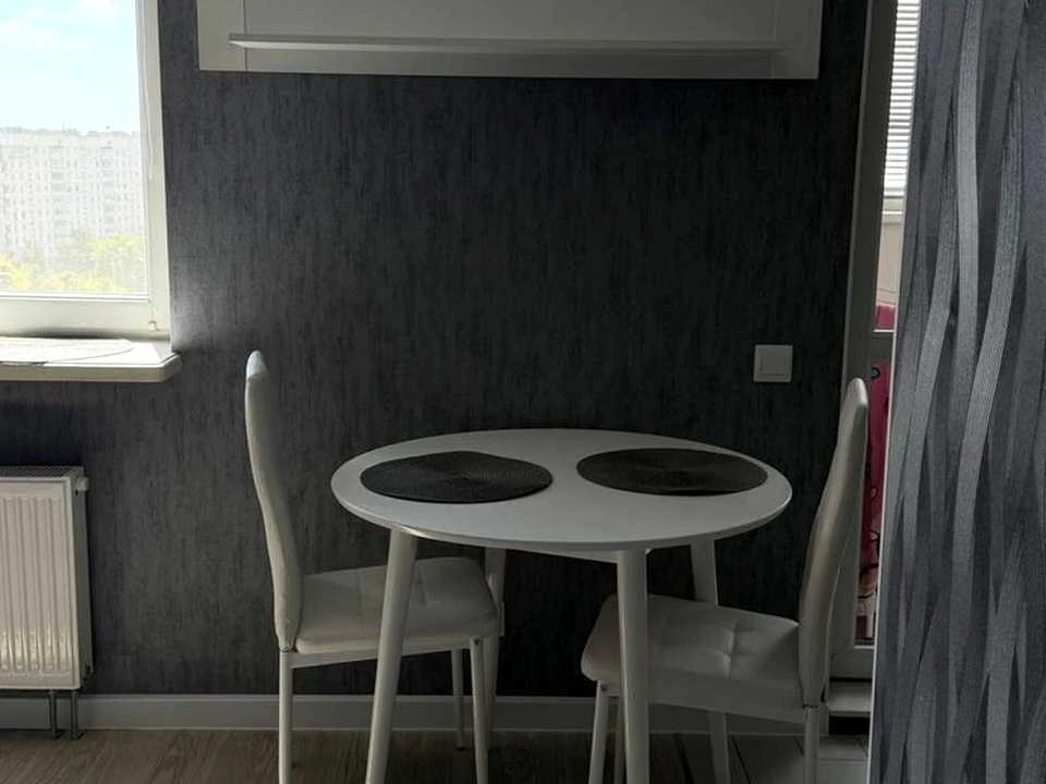Apartment. Kharkiv, Dragomanova St.