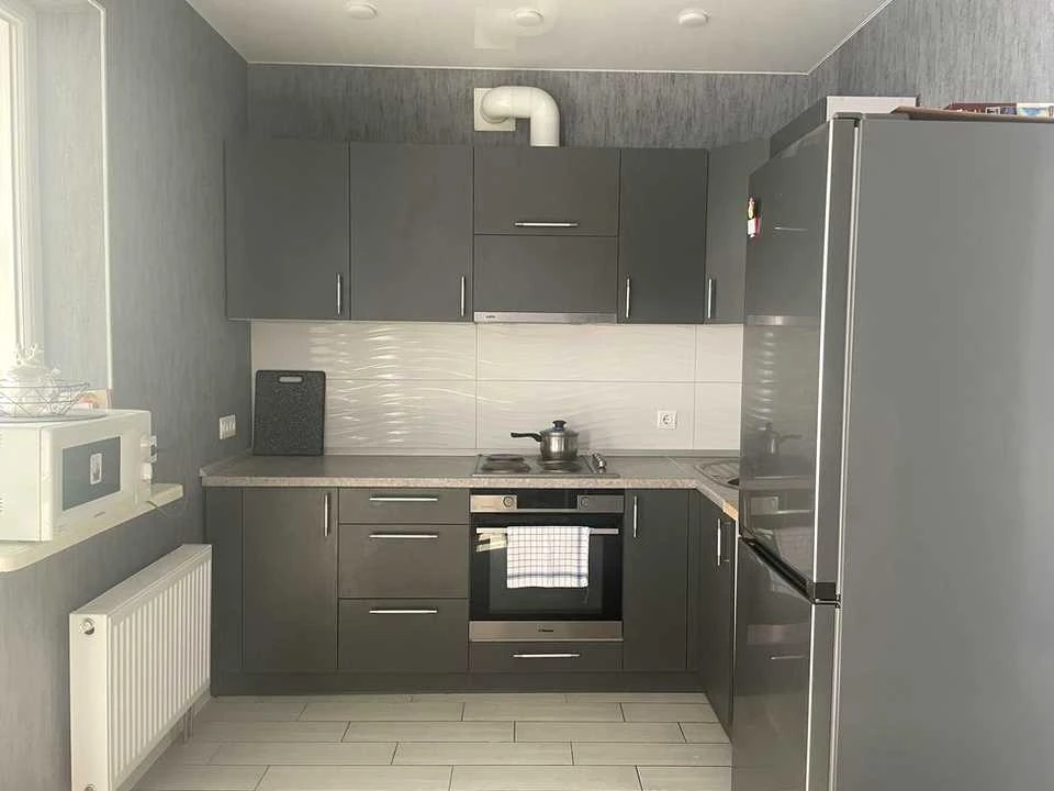 Apartment. Kharkiv, Dragomanova St.