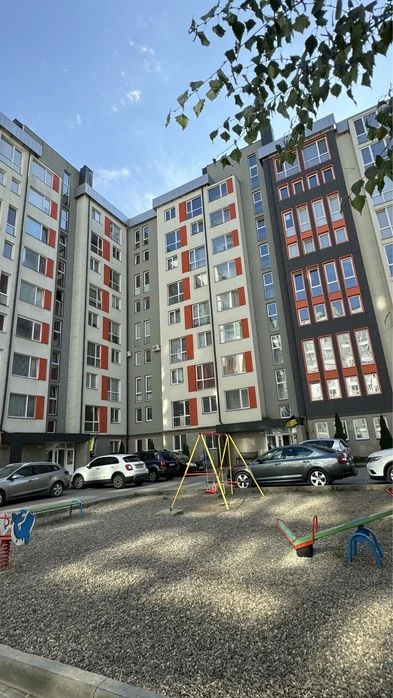 Продаж двокімнатної квартири 2-к
