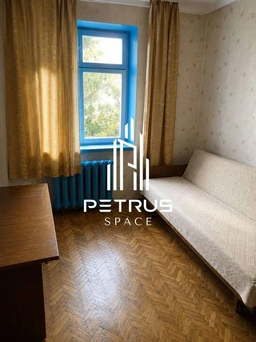 For sale / Apartment / Buchmy Amvrosia St., Kyiv