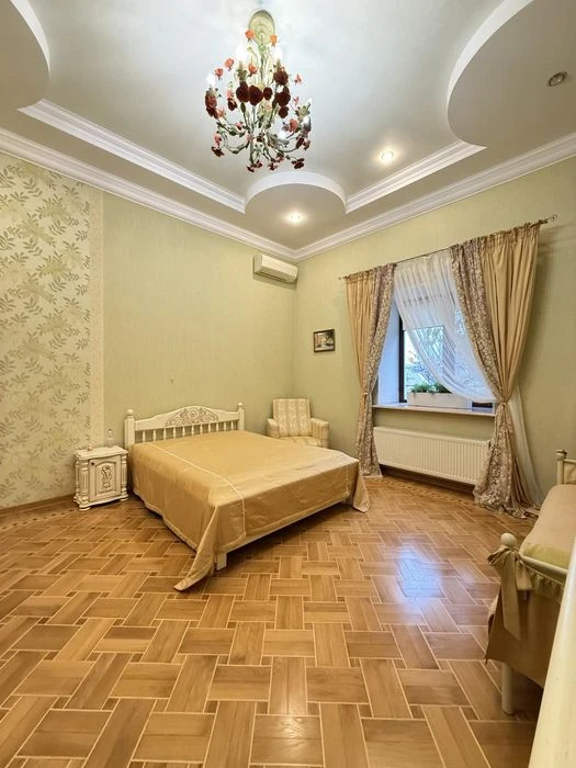 Продажа ДОБРОТНОГО дома в Совиньоне