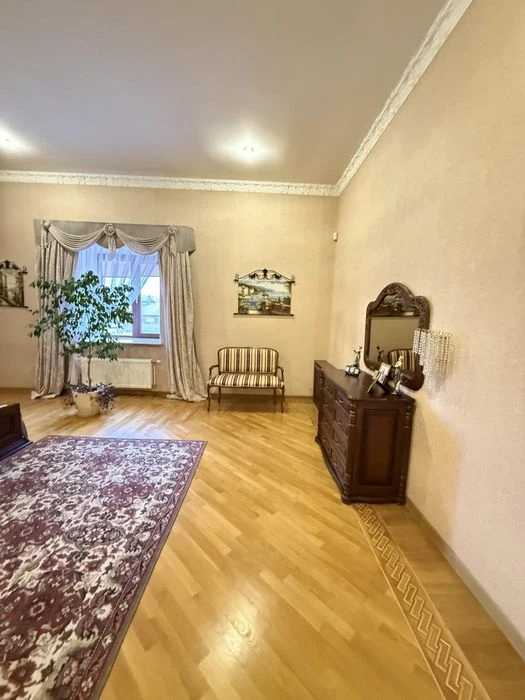 Продажа ДОБРОТНОГО дома в Совиньоне