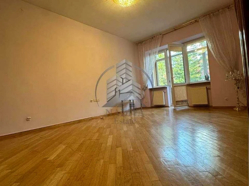 Квартира. Львів, Михайла Драгоманова вул.