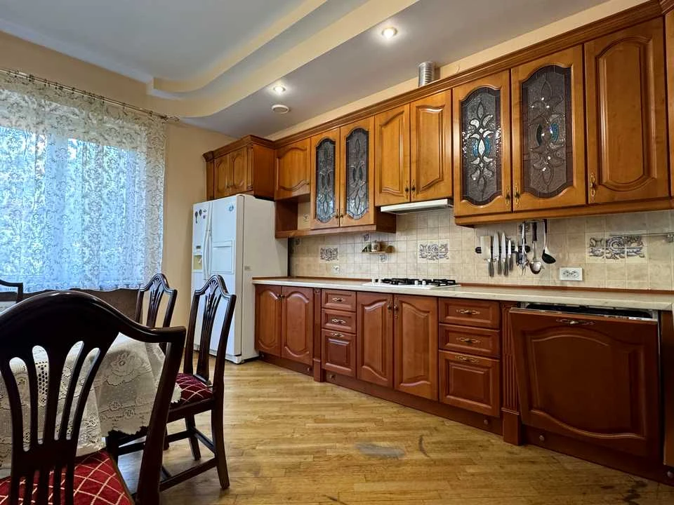 Квартира. Львів, Михайла Драгоманова вул.