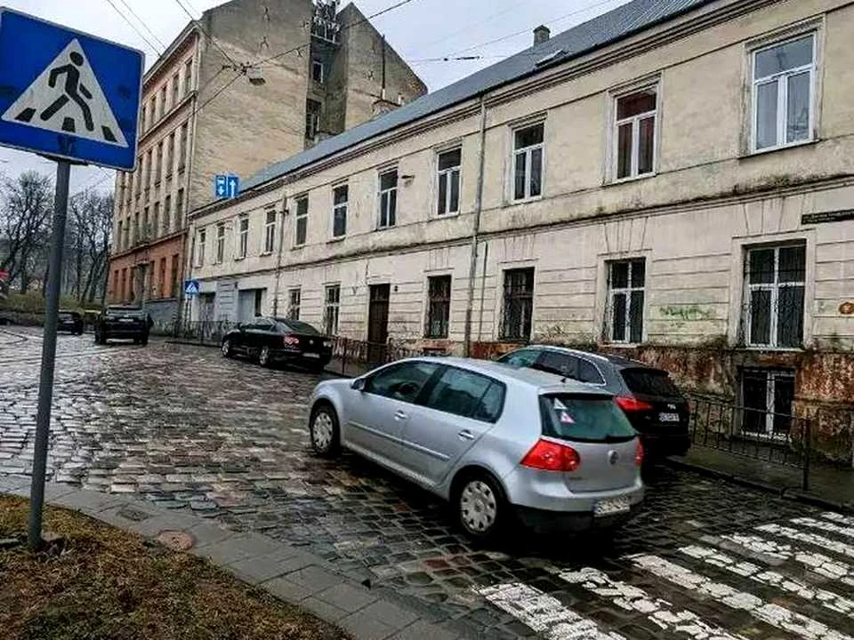 Квартира. Львів, Данила Галицького пл.