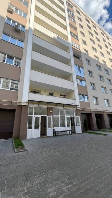 Продаж 2к.квартири,Озерна,Рауш
